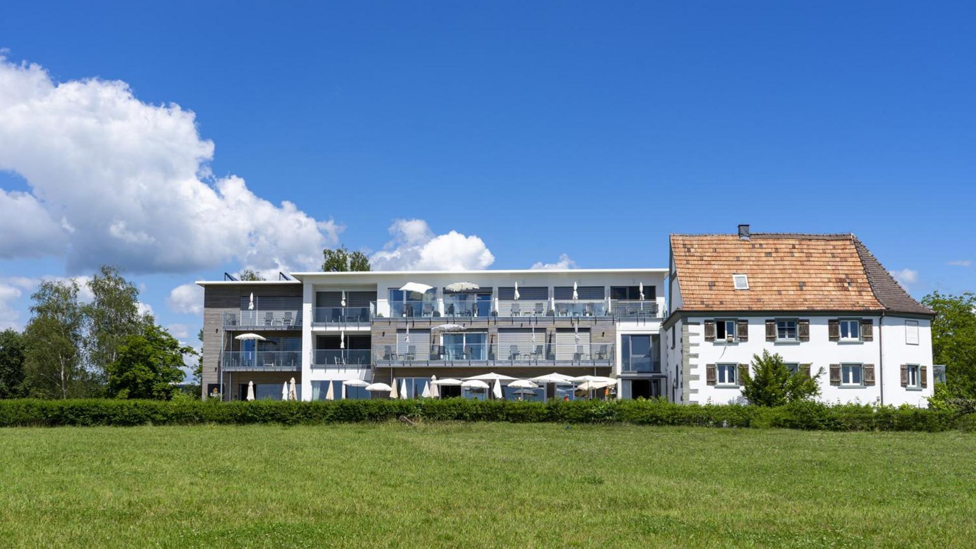 Hotel Kapelle Радольфцелль  Экстерьер фото